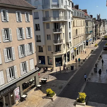 Hyper Centre Superbe Troyes