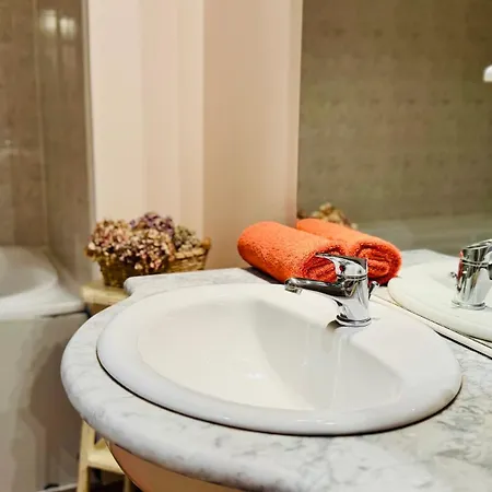 Le Perchoir Citadin - Hypercentre & Wifi * Troyes